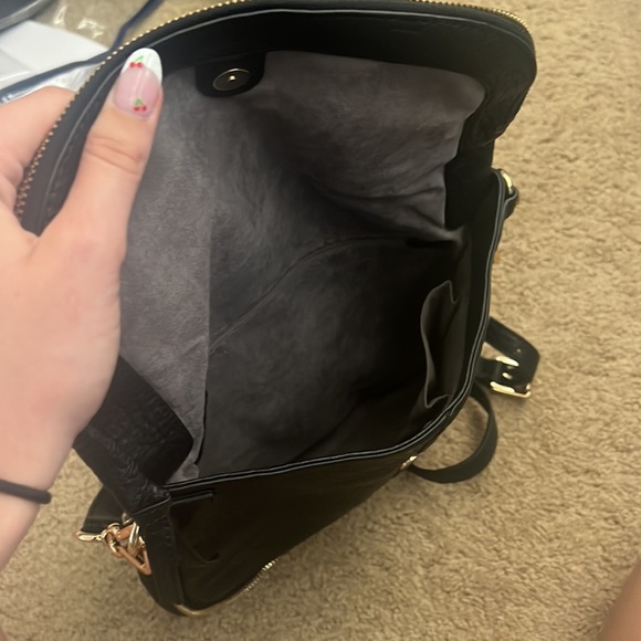 Vince Camuto Crossbody - Picture 2 of 4